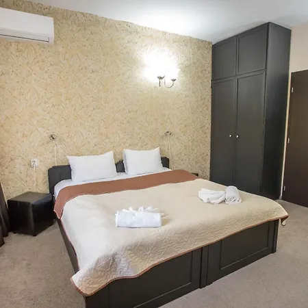 Park Ivailo Hotell *